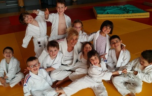 Les baby retrouvent Sandrine